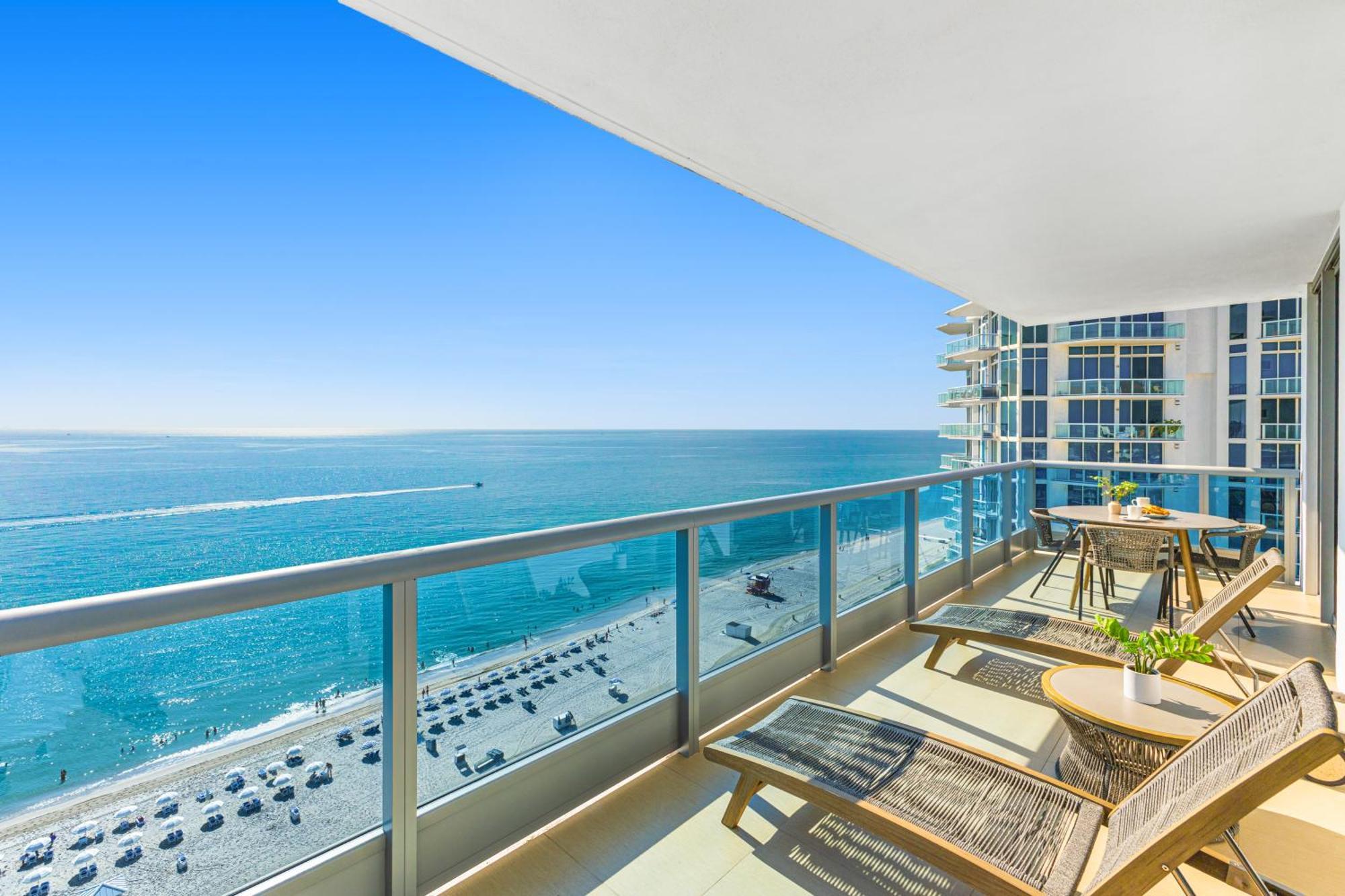 Dharma Home Suites Miami Beach At Monte Carlo Kültér fotó