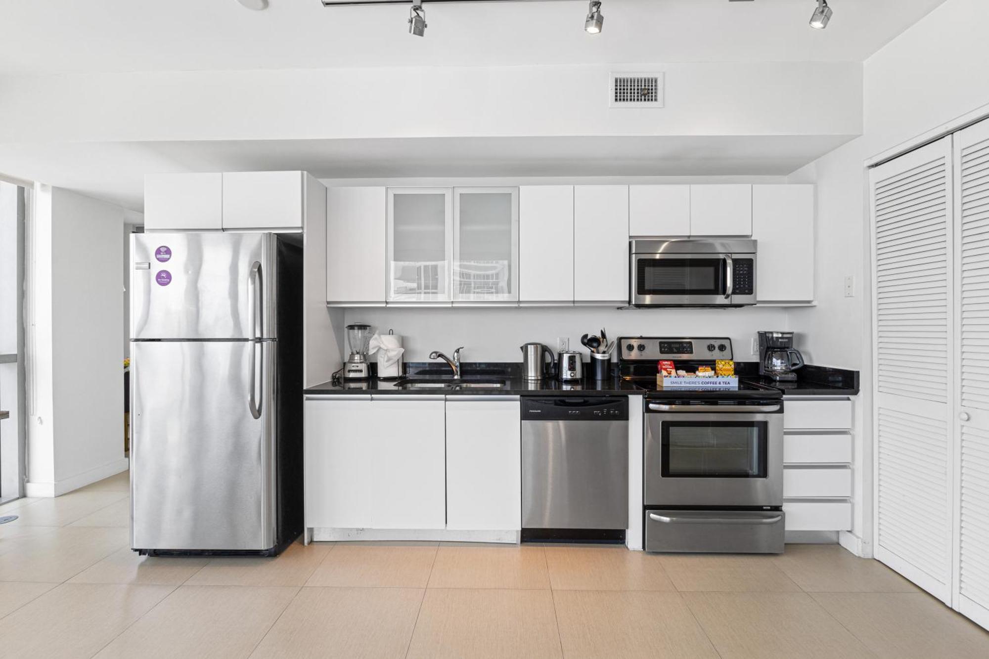 Dharma Home Suites Miami Beach At Monte Carlo Kültér fotó