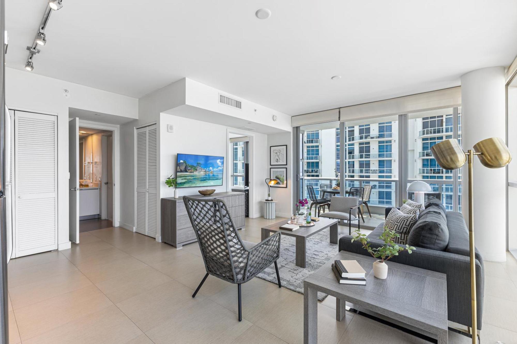 Dharma Home Suites Miami Beach At Monte Carlo Kültér fotó