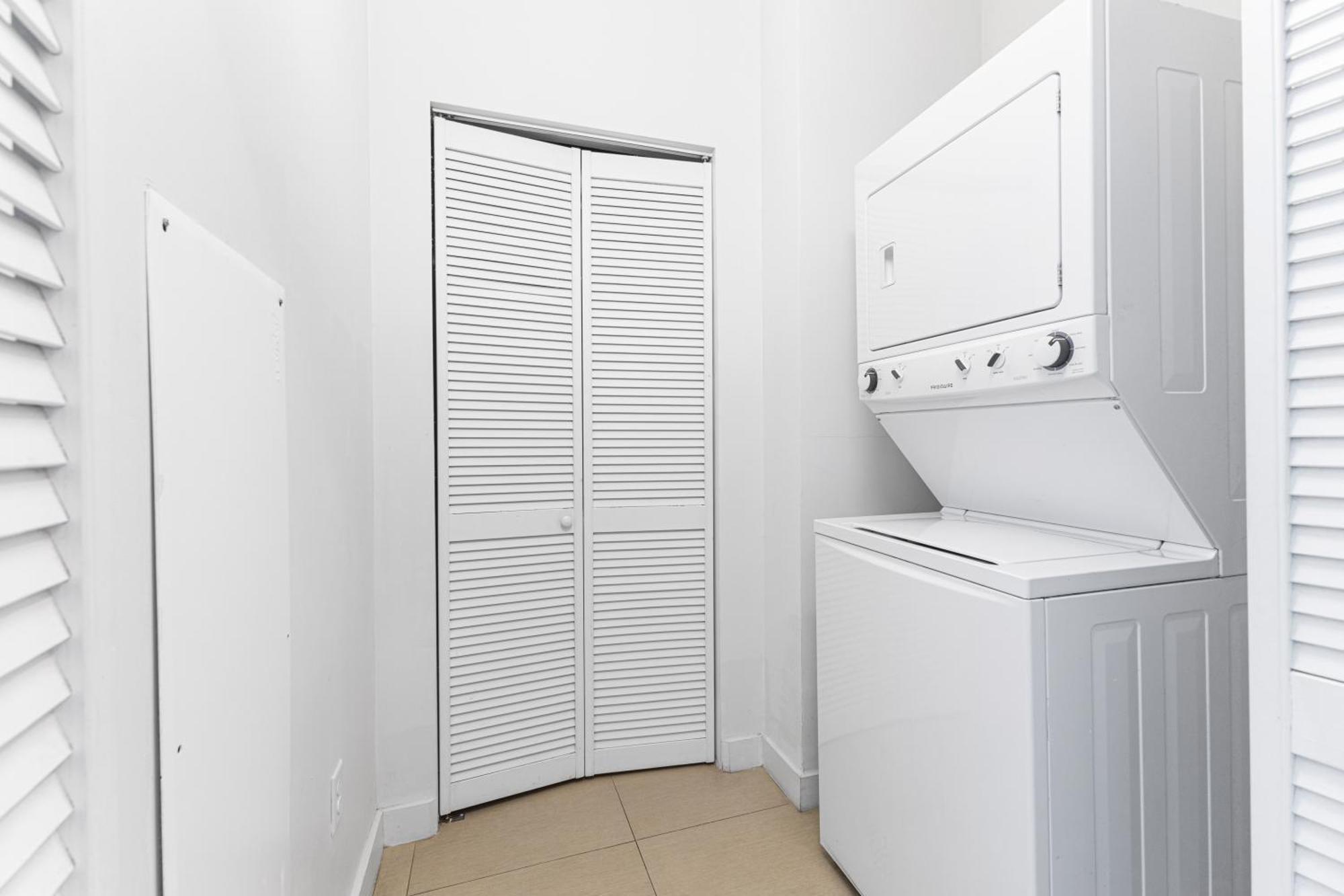 Dharma Home Suites Miami Beach At Monte Carlo Kültér fotó