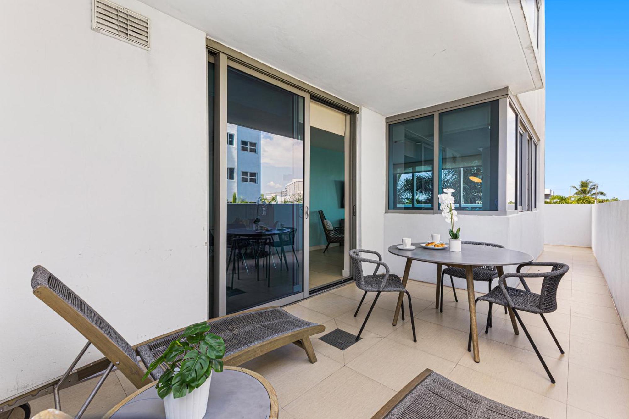 Dharma Home Suites Miami Beach At Monte Carlo Kültér fotó