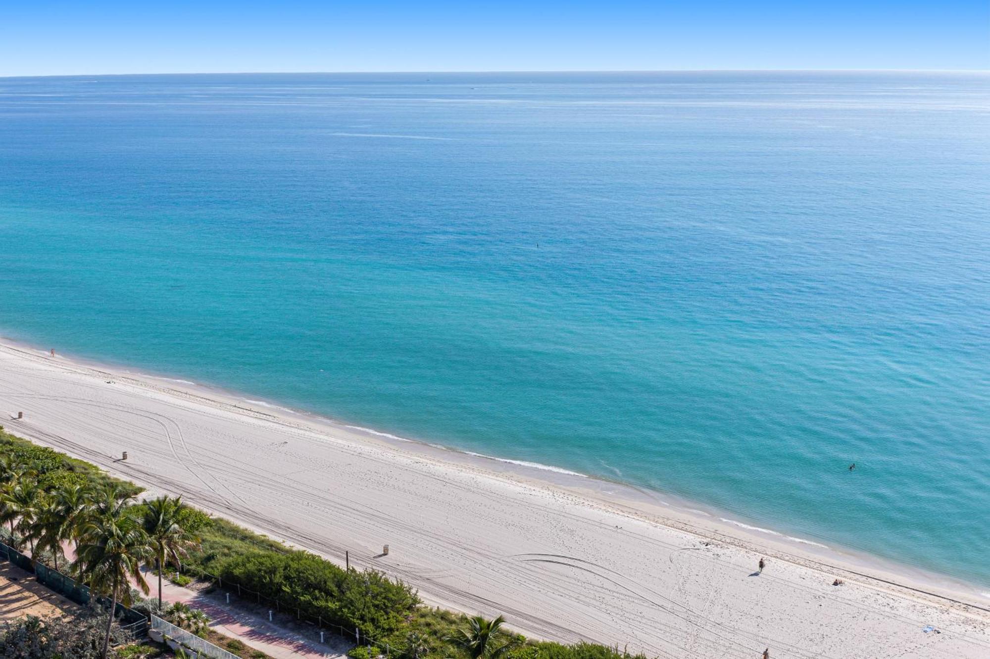 Dharma Home Suites Miami Beach At Monte Carlo Kültér fotó