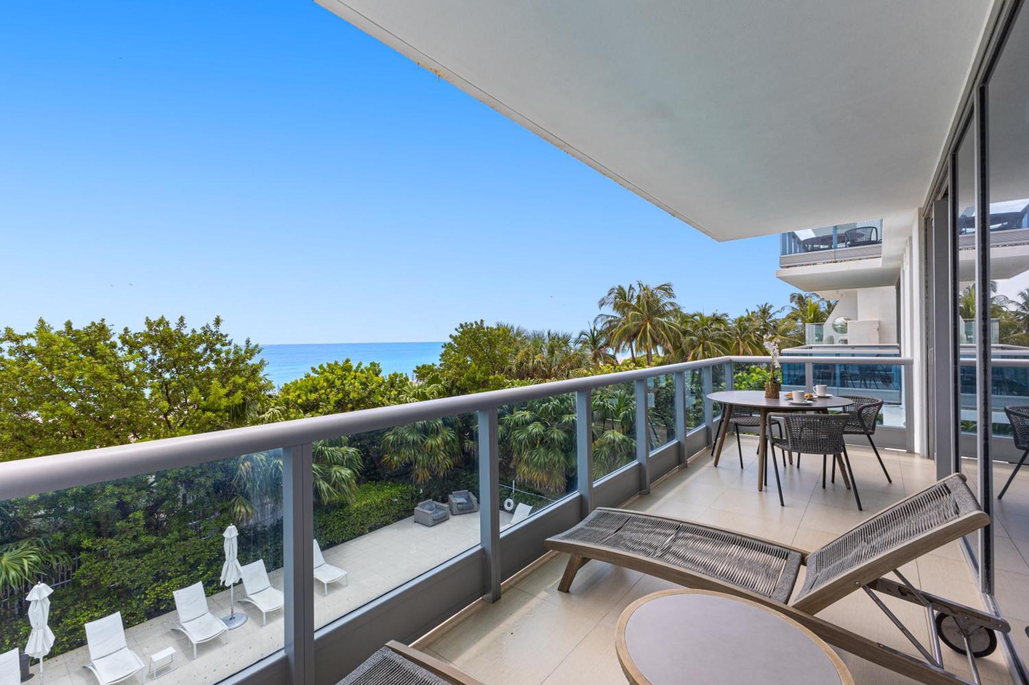 Dharma Home Suites Miami Beach At Monte Carlo Kültér fotó